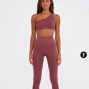 Set Active Canyon Set